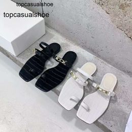 Toteme square clip edition toe High head slippers crocodile grain leather flat bottom Flip-flops kitten heel high square head sandals