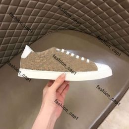 Shoes Running Women Designer Top Low Bones Hi Leather Sneakers Luxury Skeleton Blue Green Grey Red White Black Brown Couple Original Berry Shoes Berberry Shoes 958