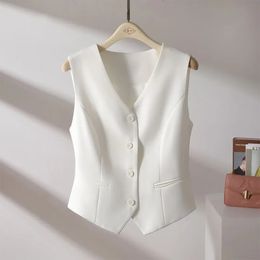 White suit vest autumn casual slim fit waist sleeveless short sleeved jacket simple and fashionable high-end womens vest 240517