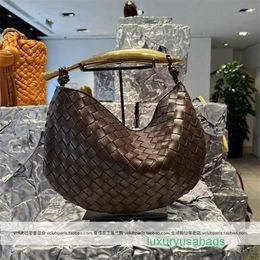 Totes Bag Woven Sardine Luxury BottegavVenet Bags Designer Capacity Handbag Authentic 22 Autumnwinter Show Deep Coffee Woven Cowhide Gold Handle SARDINE Tot XHTA