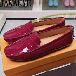Designer New Patent Leather Loafers Bowtie Flats Women Round Toe Slip On Daily Shoes Autumn Casual Comfort Driving Shoes Women