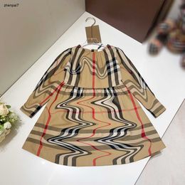 Top designer baby clothes Long sleeved round neck kids dress Size 100-160 CM girl Summer Dress fashion child Chequered printing skirt June15