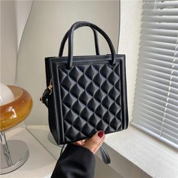 Evening Bags 2024 Fashion Handbags Designer Women Shoulder Bag Plaid Top Handle Crossbody Trendy PU Leather Tote