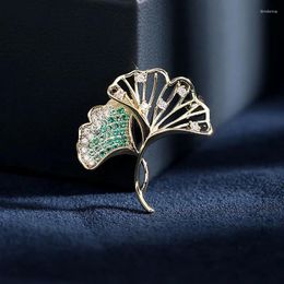 Brooches EYER Luxury Unique Flower For Women Cubic Zirconia Weddings Jewelry Office Brooch Pins Fashion Party Birthday Gifts