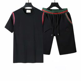 Lettere da pista da uomo Summer Fashion Sports Deaves Short Pullover Jogger Pants Suit O-Neck Sportsuitm-3xlp1