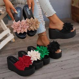 Slippers Women Platform Slippers 2024 New Summer Sexy Beach Wedges Sandals Fashion Flower Slides Women Casual Slippers Women High Heels H240521