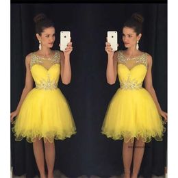 Sparkle Short Yellow Prom Dresses A Line Sheer Neck Crystal Beaded Knee Length Homecoming Dress Party Gowns 0521