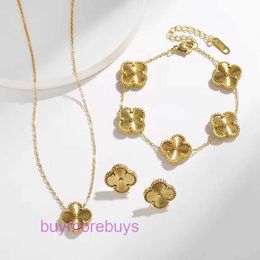 10a Vancflle Designer Light Luxury Niche High Edition Double-sided Lucky Grass Fourleaf Clover Clavicle Pendant 2024 Gold Plated Necklaces Chain Bracelet Earrin