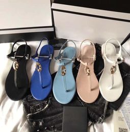 Ladies Sandals Designer Flip Flop Schaffell mit Metallschnallen Sandalen importiert Material