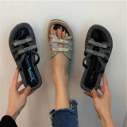 Женщины позолочника 2024 Summer Flat Sandals Bow-Knot Comfort Retro Antiplip Beach Shoes Platform Slid 7A2