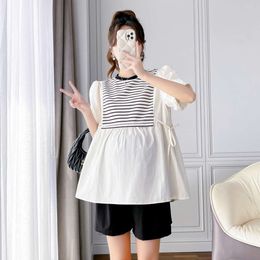 Korean Style Striped Patchwork O-Neck Puff Sleeve Maternity Shirts Loose Fashion Pregnant Woman Blouse Pregnancy Cotton Top Tees L2405