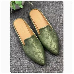 Slippers 2024 Spring Summer Flat Pointed Head Baotou Lady Wearing Leather Muller Large Size 41-43-44 Small Siz