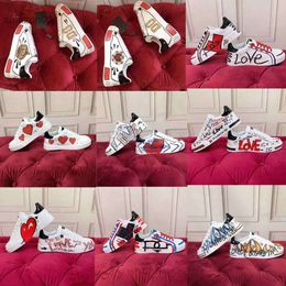 Italy d g Brand Shoe Luxury men casual shoes Handing drawn graffiti leather white sneaker Graffiti printing nappa leathers shoes sports men lace up skate trainer EIIE