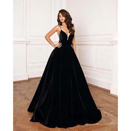 V Neck Black Dresses Veet Evening Gowns Plus Size Sexy Elegant Prom Dress Robe Soiree Vestidos De Fiesta Abendkleider 0521