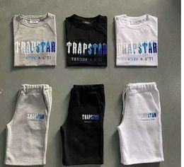 Trapstar Mens Shorts and t Shirt Set Tracksuits Designer Couples Towel Embroidery Letter Womens Crew Neck Trap Star Sweatshirt Suits High Quality Wholesale R19Heg