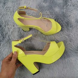 Dress Shoes 2024 New Women Sandals Platform Pumps Summer Colourful Sexy Peep Toe Buckle Strap Sandal Thick High Heels Dress Wedding Shoes H240521 GTSI