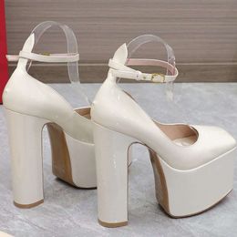 High Ultra Dress Patent Leather Waterproof Platform Thick Heel Sandals 155Mm Square Head Womens Designer Wedding Shoe White Factory Shoes s ss