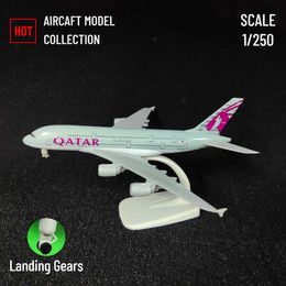 Aircraft Modle Scale 1 250 Metal Aircraft Model Replica Qatar Airways A380 Aeroplane Aviation Decoration Mini Art Collection Kid Boy Toy s2452089