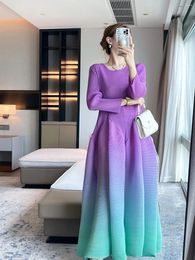 Casual Dresses Pleated 2024 Autumn Gradient Color Printed Dress Commuter High-end Waist Elegant Large