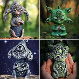 1pc Fantasyland Creatures Three Eyes Alien Sculpture Crafts Ornaments Outdoor Courtyard Garden Home Decor Elf Resin Statue 240520