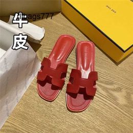 Designer Outdoor Slippers Big Red Litchi Pattern Slippers Womens Summer Fashion Outwear Leather Sandals Slippers Flat Bott Watch 59pb