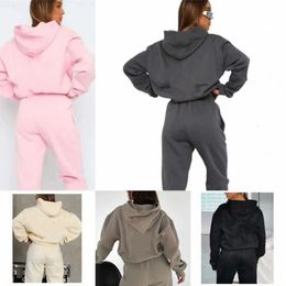 Frauen Tracksuiten Zwei Stücke Set White Designer Fox Sommer Neues T-Shirt Set Fashion Sport Foam Kurzarm Pullover Short Sportwear 7 Farben Größe S-3xl