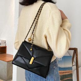 Shoulder Bags Vintage Chain Designer PU Leather Crossbody For 2024 Winter Women's Trend Handbags Trending Cross Body Bag