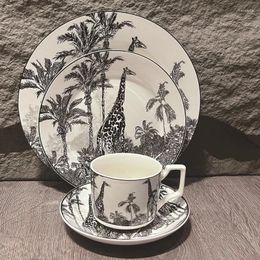 Mugs 10-8 Inch Unique Light Luxury And Minimalist Painting Chinese Style Retro Ceramic Giraffe Plate Set