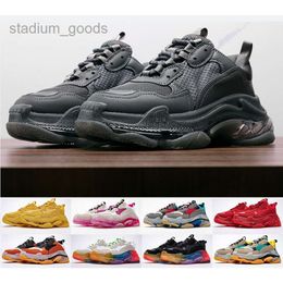 2024 Balencigaa BB Triple s Sock Girls Pink Rose Beige Men Women Casual Shoes 17w Old Dad Black Yellow Womens Neon Green Increasing Outdoor Sneaker Crystal Design O6VM