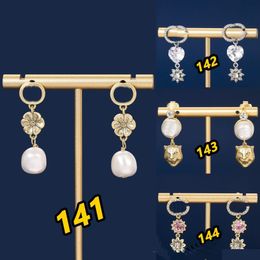 Dangle Chandelier Pearl Stud Earring For Woman Golden Crystal Shinning Luxury Girl Jewelry Christmas Gift Wedding Accessories Tren Dhanr