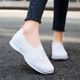 Casual Shoes Women Men Running Mesh Light Walking Sneaker Fitness Sport Flats Comfortable Breathable Black Size 35-44 Loafers