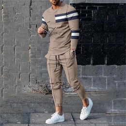 Men's Tracksuits Autumn Tracksuit Long Sleeve T Shirt Sweatpants Suit Men Streetwear Vintage Sweatshirt Oversized Clothing 2 Piece Sets 2024