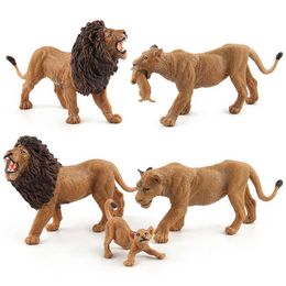 Novelty Games Wild Animals Realistic Simulated Lion Model PVC Material Cub The Lion Family Collection Decor Toys For Children Birthday Gifts Y240521