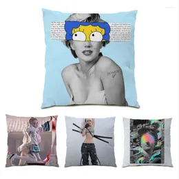 Pillow High Quality Covers 45x45 Home Decor Funny Figure Sofa Comfortable Velvet Polyester Linen Anime Pillowcases Retro E0784