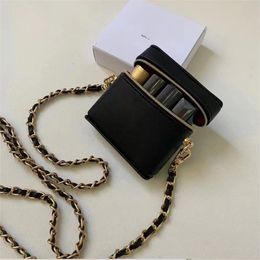 Women Crossbody Lipstick Cosmetic Bags Shoulder Handbags Designer Luxury Mini Portable Makeup Box Black Ladies Fashion Small Golden Chain Lipsticks Bag