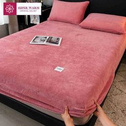 Bedding sets WOSTAR Soft warm plush fitted sheet elastic mattress cover fluffy coral fleece bed linen winter couple luxury double bedding H240521 FCI0