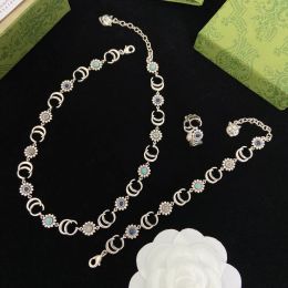Halskette Designer Armband für Frauen Designer Schmuck Frauen Ringe Anhänger Halsketten Luxus Diamant Blumen Halskette Hochzeit Geschenk