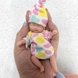 Dolls 10cm Mini Palm Soft Solid Silicone Baby Reborn Girl Two Set Handmade Embracing Lifetime Reborn Doll S2452201 S2452201 S2452201