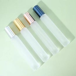 Wholesale 10ml Empty Perfume Bottles Matt Glass Refillable Spray Atomizer Bottles of Essential Oil Fragrance Gold Silver Black Cap