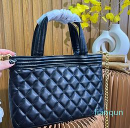 Bag Designer Mediaeval Collection Designer Handbag Large Capacity Airport Classic Metal Chain Rhombic Quilted Shoulder Bag Leather bag