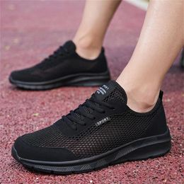 Casual Shoes Fashion Summer Men Lightweight Sneakers Breathable Mesh Comfortable Lace Up Tenis Masculino Zapatillas