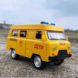 Diecast Model Cars 1/18 UAZ Travellers Alloy Bus Car Model Diecasts Traffic City Tour Police Bus Car Model Simulation Sound and Light Kids Toys Gift