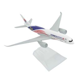 Aircraft Modle 1 400 Malaysia A350 Scale Airlines Replica Metal Aircraft Model Decent Minimature Forecast Aviation Collection Y240522