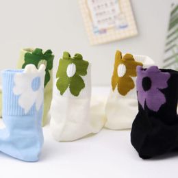 Women Socks Spring And Summer Thin Flower Solid Colour Cotton Sweat-absorbing Comfortable Soft Women's Low Tube Cute Girl Sports