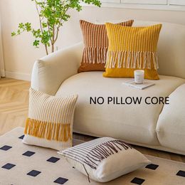 Pillow 1pc Jacquard Fabric With Vertical Pattern Tassel Throw BOHO Tufting Room Sofa Decor Cover Without Insert