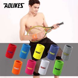 AOLIKES 1PCS Gym Protector Wristband Weightlifting Support Sport Wrist Brace Tennis Badminton Basketball Sweatbands Guard L2405
