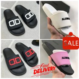 free shipping Paris Sliders Mens Womens Summer Sandals Beach Slippers Ladies Flip Flops Loafers Black Outdoor Home Slides Shoes