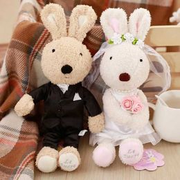 Plush Dolls 1 Pair Kawaii Wedding Bunny Le Sucre Rabbits Dolls Soft Couple Plush Toys Stuffed Animals for Children Girls Wedding Valentines H240521 FOEA