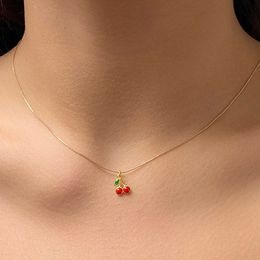Pendant Necklaces Boho Sweet Simple Clavicle Necklace Womens Gold Metal Cherry Pendant Romantic Necklace Girl Gift Fashion Jewelry d240531