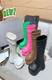 2022 stivali da boot designer da donna pioggia pioggia in gomma sboo di pioggia invernale piattaforma caviglia slip-on mezzo rosa nero verde focalistico incrociata di lusso esterno dimensioni 35-427634756